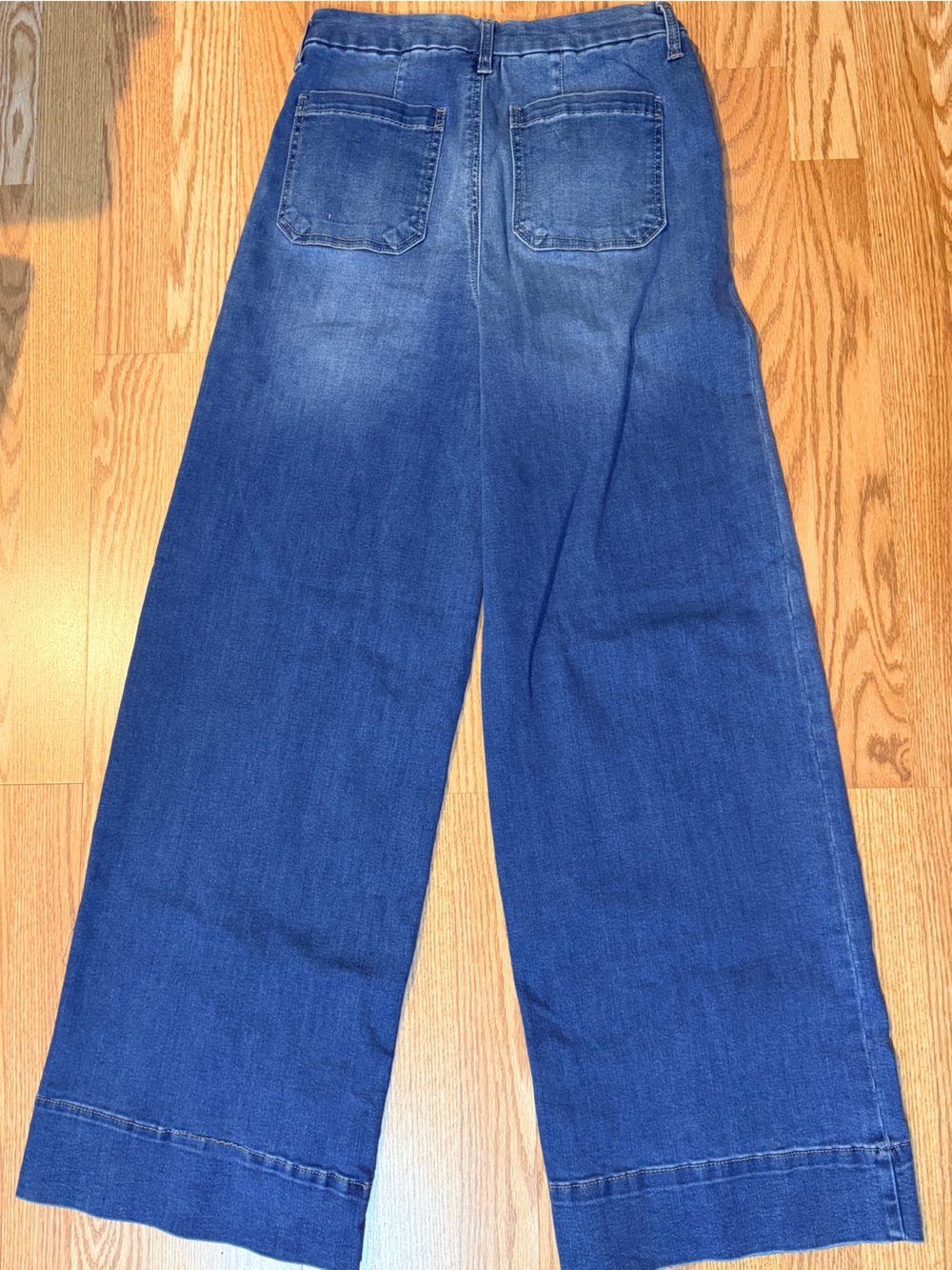 BCBGeneration High-Rise Wide Leg Jeans- sz 9/29 - Picture 4 of 4